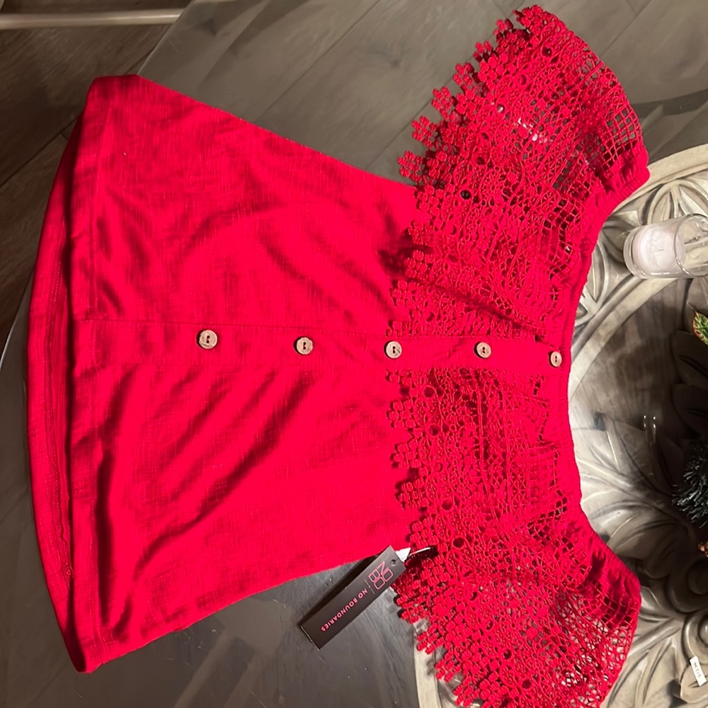 Off the shoulder Re top